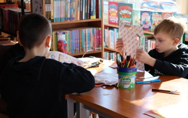 Alicja w Krainie Czar&oacute;w &ndash; herbatka u Kapelusznika 1