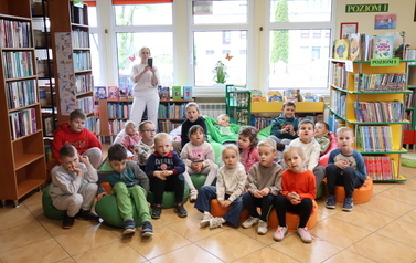 Przedszkolaki z wizytą w bibliotece 2