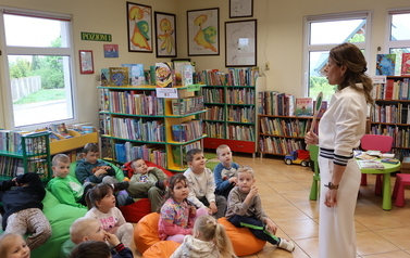 Przedszkolaki z wizytą w bibliotece 4