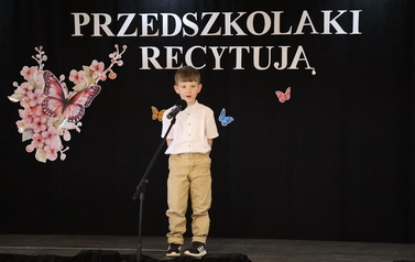 Przedszkolaki recytują 37