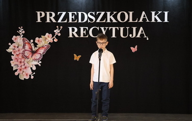 Przedszkolaki recytują 44