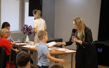 Przedszkolaki recytują 61