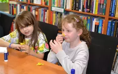 Akcja &quot;Żonkile&quot; w naszej bibliotece 1
