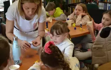 Akcja &quot;Żonkile&quot; w naszej bibliotece 9