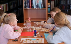 Alicja w Krainie Czar&oacute;w &ndash; herbatka u Kapelusznika 2