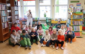 Przedszkolaki z wizytą w bibliotece 2