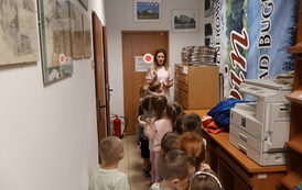 Pszcz&oacute;łki z wizytą w bibliotece 14