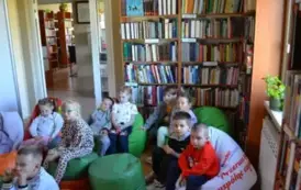 Przedszkolaki świętują Dzień Książki w bibliotece 2