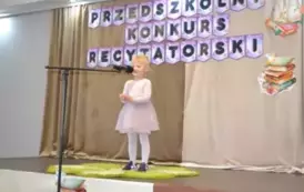 Przedszkolaki recytują 33