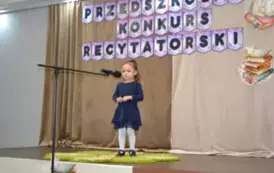 Przedszkolaki recytują 35