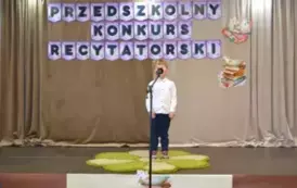 Przedszkolaki recytują 36