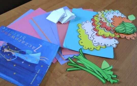 Zdjęcie do Hawaje i pływanie z rekinami, czyli wymarzone wakacje uczennic